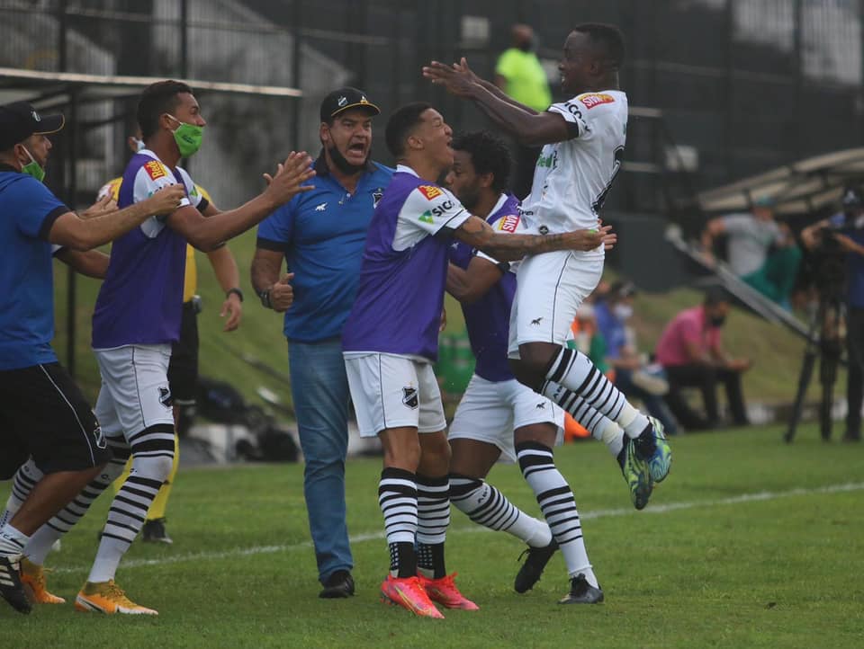 Justiça bloqueia premiação do ABC na Copa do Brasil; saiba o motivo