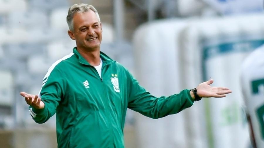 Mais um técnico é demitido na Série A; saiba quem foi