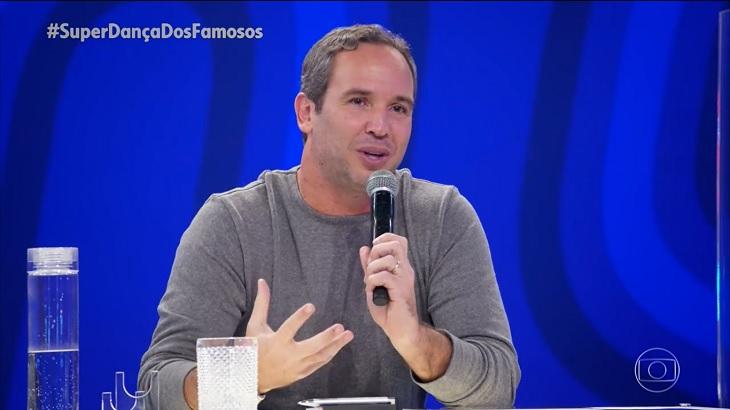 Jurado quebra protocolo, cita Faustão e homenageia Tiago Leifert: "A gente te ama"