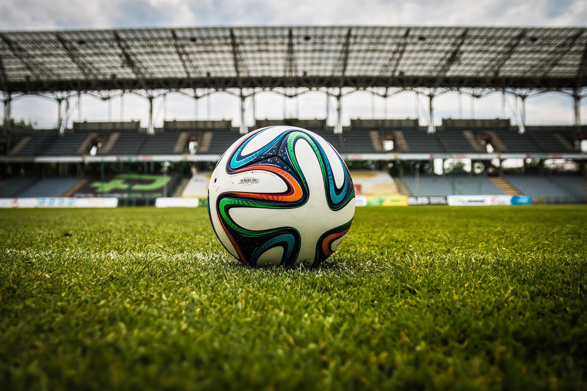 Com Flamengo em campo, confira onde assistir aos jogos de hoje