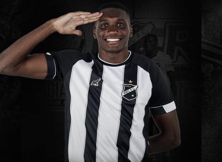 Destaque do ABC recebe proposta de clube europeu e deixa o clube