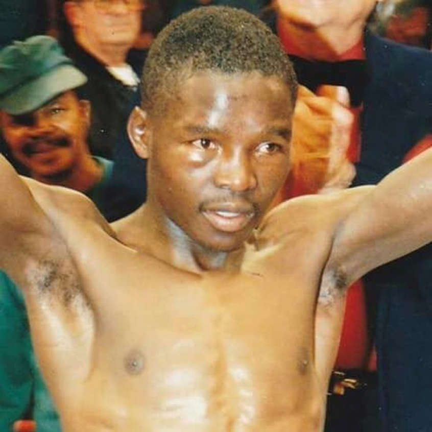 Ex-boxeador morre vítima da covid aos 49 anos