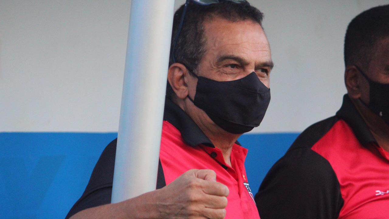 VÍDEO: Questionado após má fase, técnico potiguar diz que "luz vermelha" só no caberá de Maria Boa