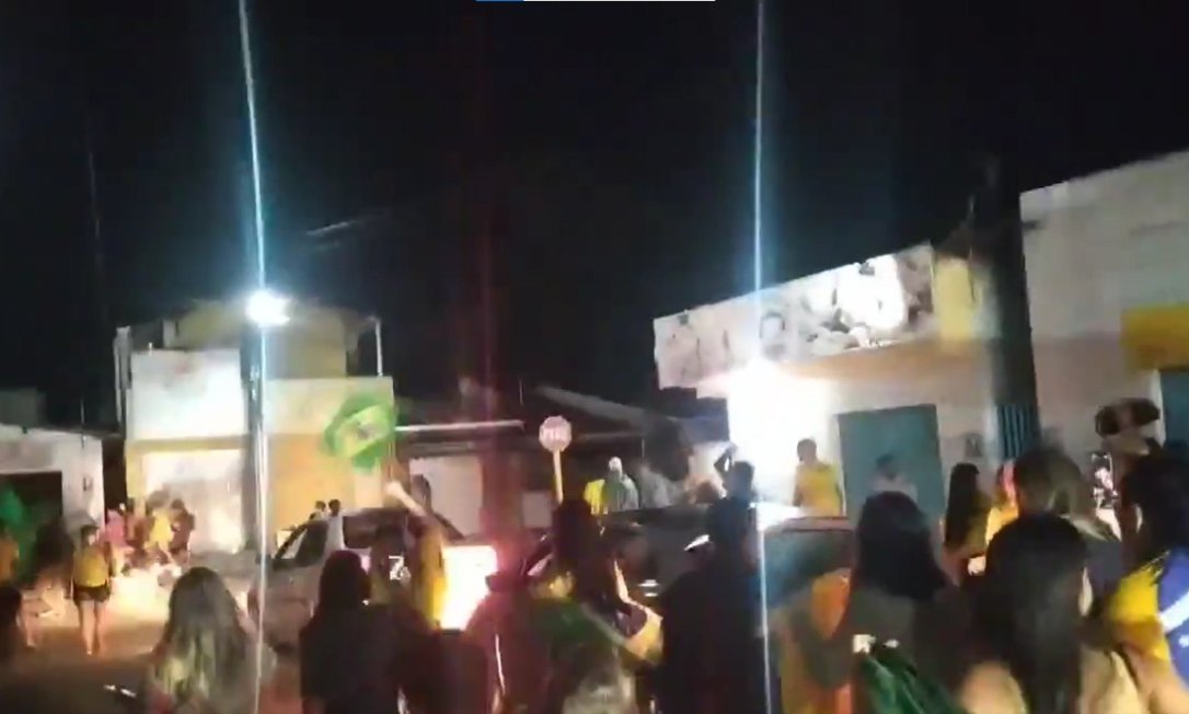 VÍDEO: Baía Formosa tem carreata para comemorar ouro olímpico de Ítalo Ferreira