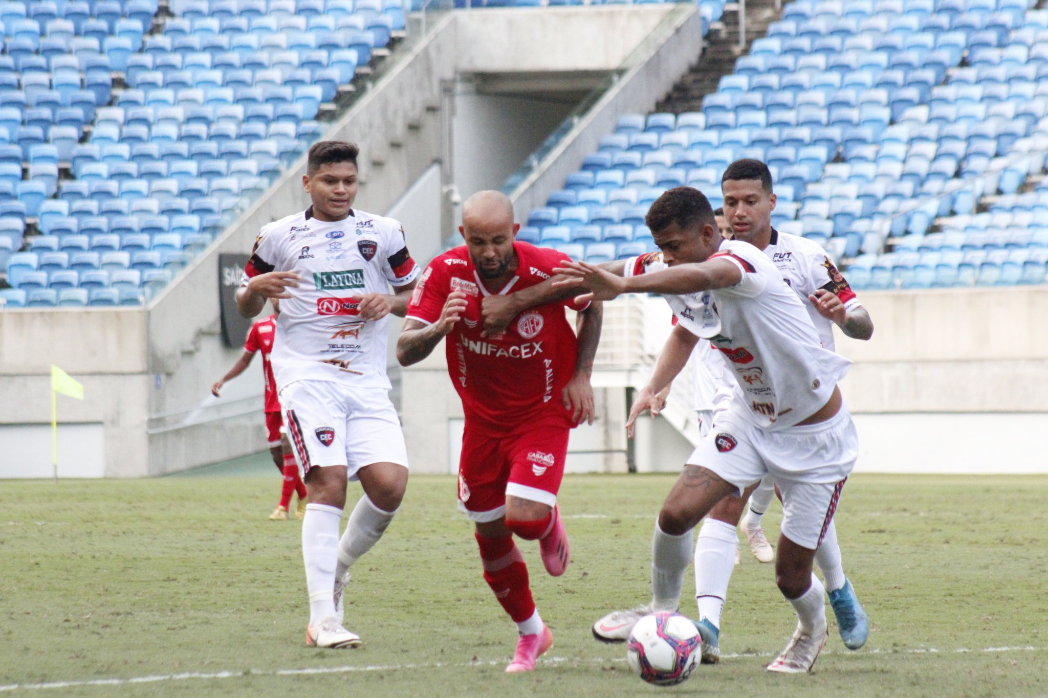 América vence o Caucaia e fica perto de confirmar classificação para segunda fase; veja os gols