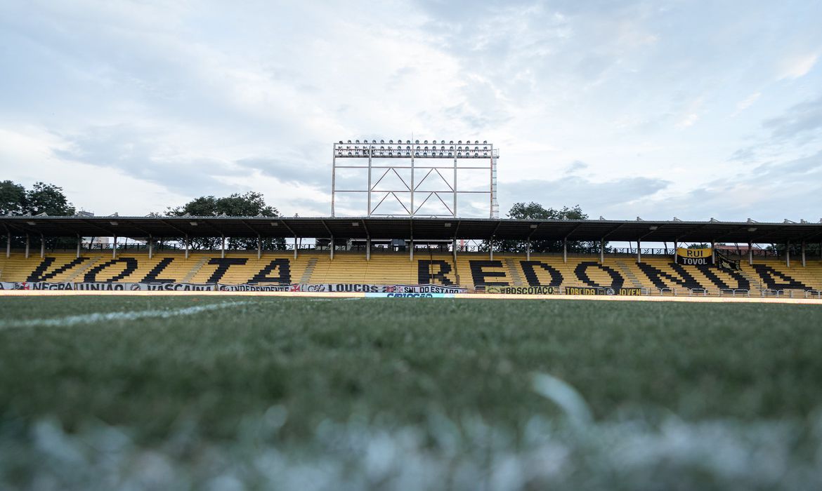 Flamengo, Corinthians, Fluminense, ABC; confira os jogos de hoje e onde assistir