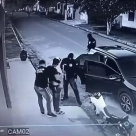 Ex-Vasco é preso suspeito de cometer assaltos vestido de policial