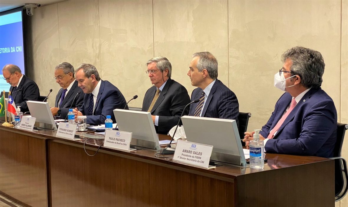 Amaro Sales participa na CNI de palestra do Ministro do Chile sobre as relações econômicas com o Brasil