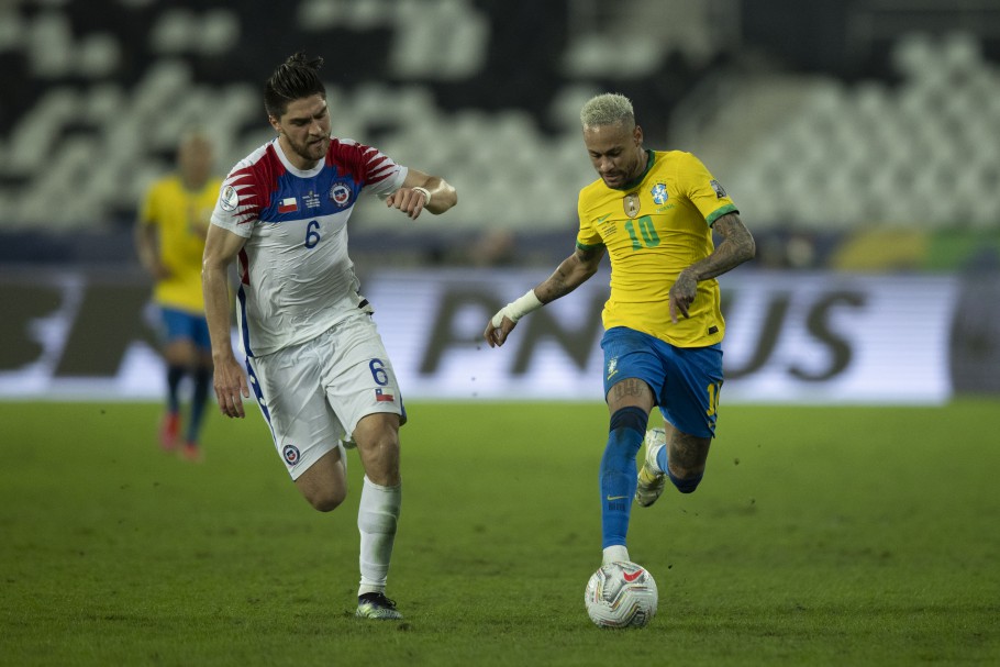 Brasil joga hoje contra o Chile pelas Eliminatórias; saiba onde assistir