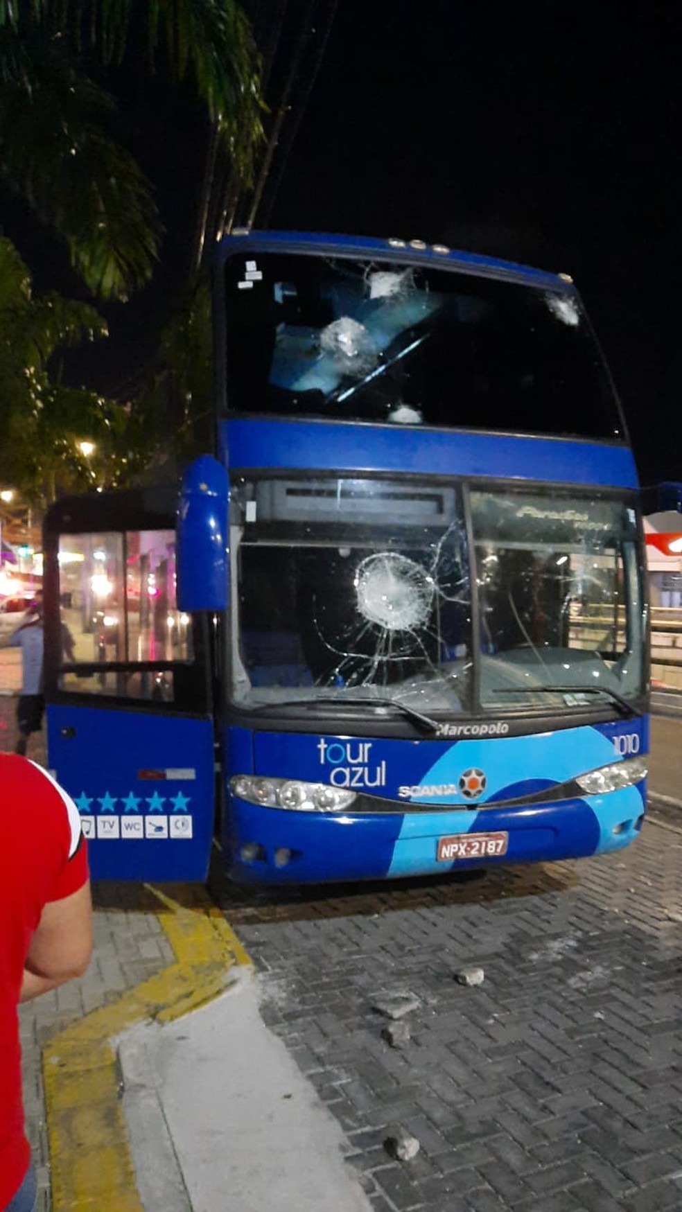 VÍDEO: Campinense registra BO após confronto com "torcedores" do América; atleta agredido foi parar no hospital