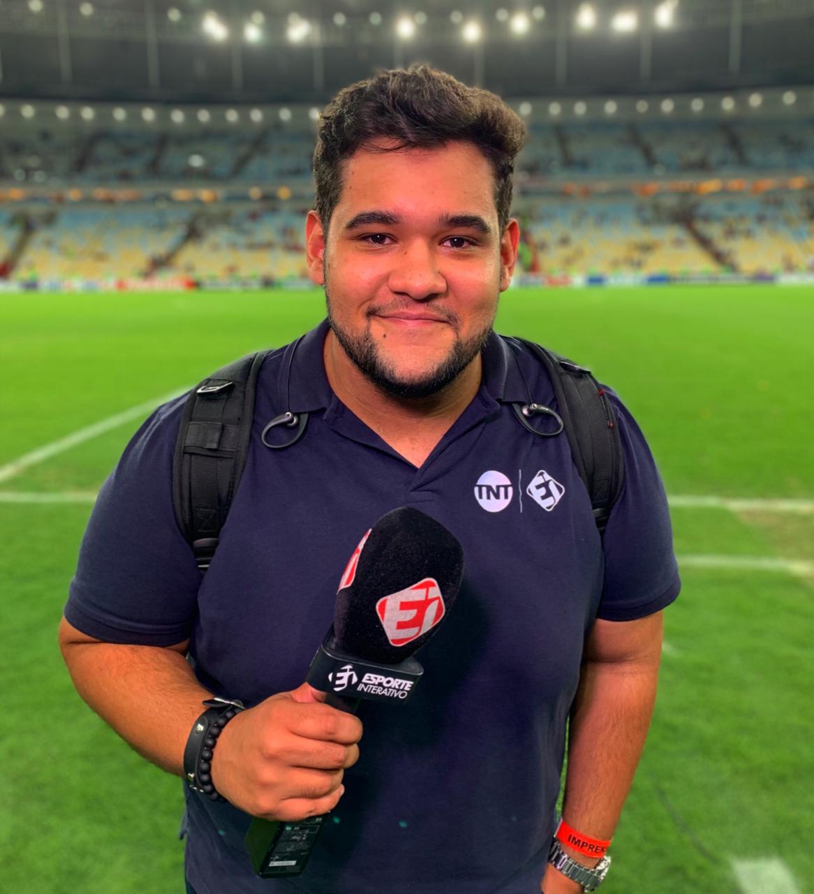 Narrador do TNT Sports, Victor Lopes lança carreira como cantor de pagode