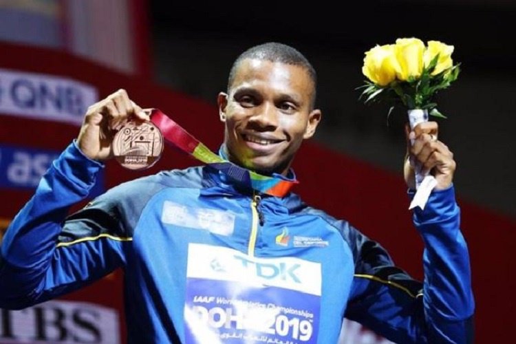 Campeão do Pan é assassinado na rua no Equador em meio a crise