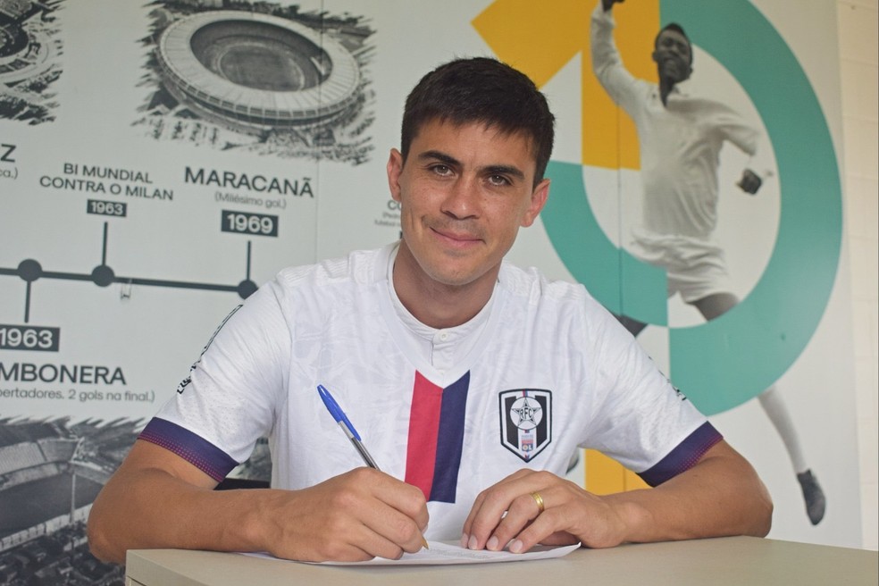Primo de Messi acerta com clube do RJ