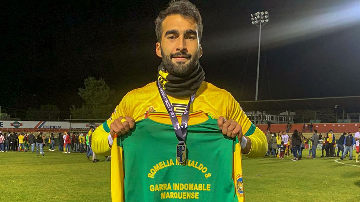 Jogador de futebol morre durante treino