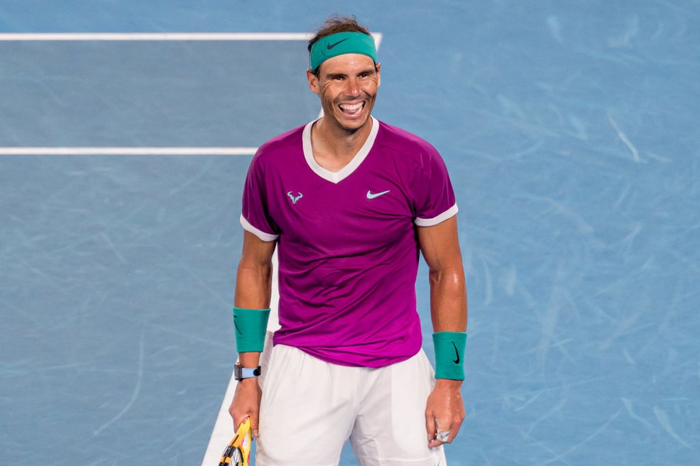 Nadal vira jogão de 5h24 na final do Australian Open e fatura seu 21º slam