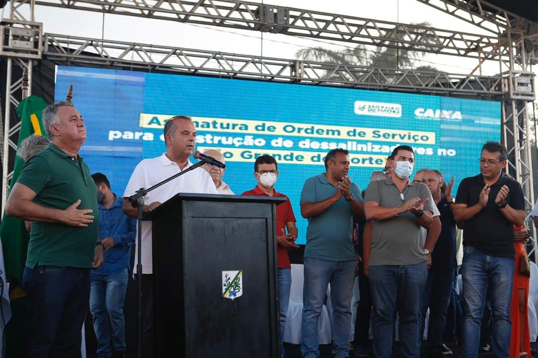 Rogério Marinho anuncia 53 dessalinizadores para 42 municípios do RN; veja cidades beneficiadas