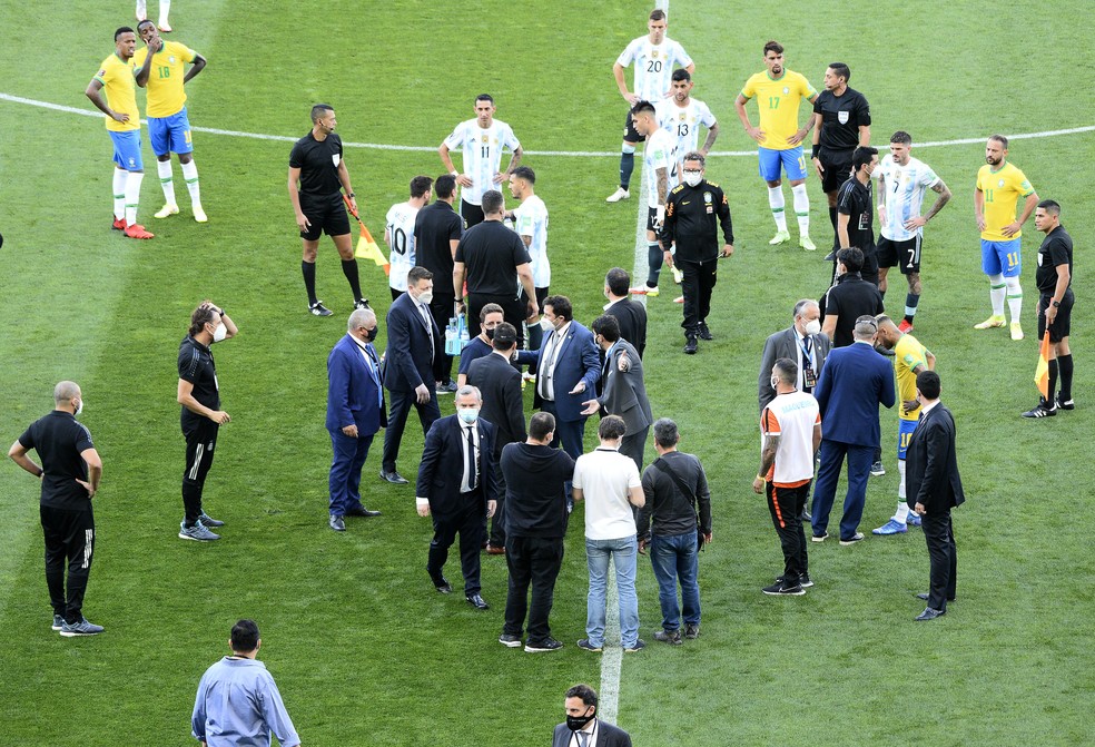 Brasil x Argentina: FIFA decide que jogo deve ser realizado em nova data e local