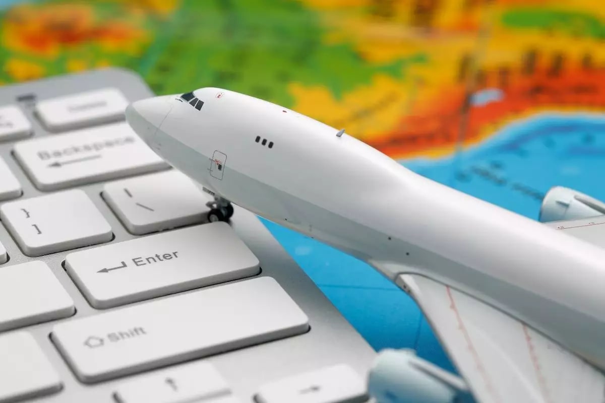 Passagens aéreas muito caras? Fuja das altas e confira como comprar mais barato