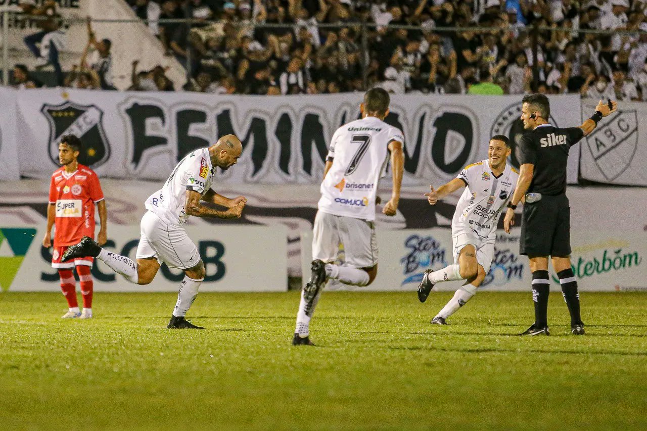 ABC e América em campo, Flamengo pelo Carioca; confira os jogos de hoje