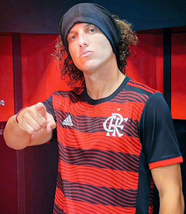 Novo uniforme do Flamengo vira chacota na internet