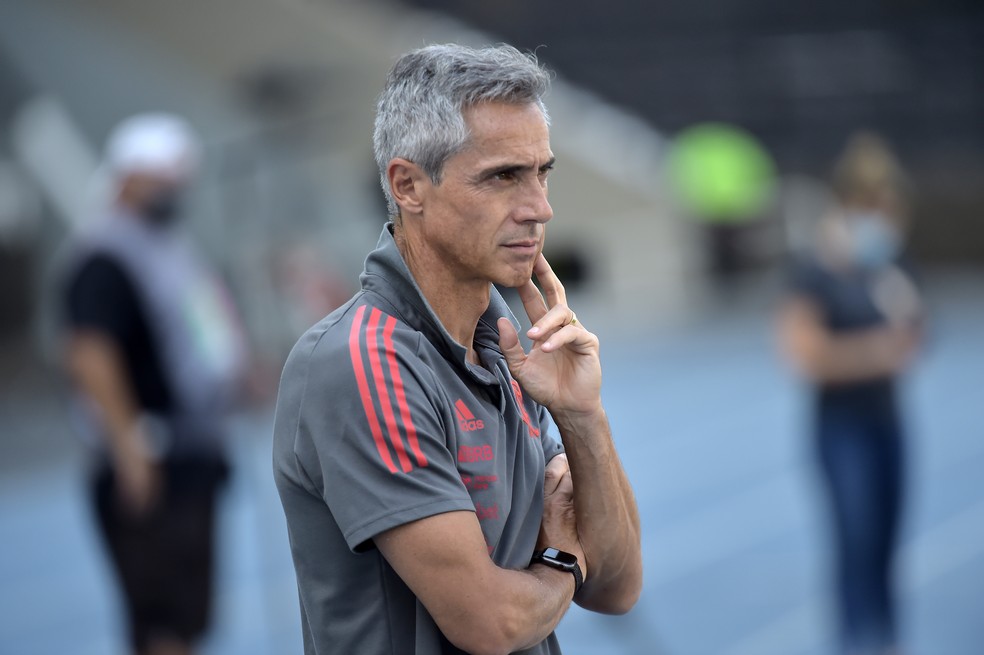 Técnico cobra jogadores do Fla após empate: "Não podemos pensar no Carnaval antes de ganhar"
