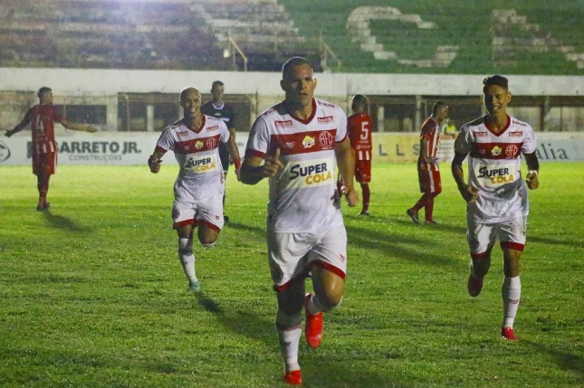 VÍDEO: América vence Potiguar e tem vantagem na semifinal do returno; veja os gols
