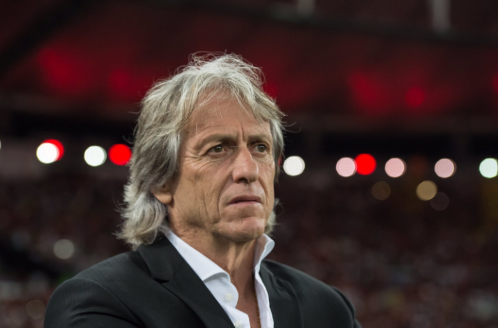 Ex-técnico do Flamengo avalia proposta milionária da Arábia, aguarda opções e sonha com a Seleção Brasileira