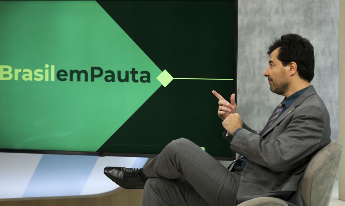Inflação entrará em trajetória decrescente depois de maio, diz assessor do Ministério da Economia