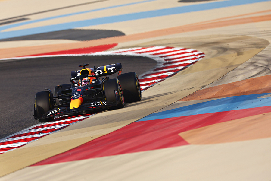 Verstappen dá volta em Hamilton e vence GP em Ímola; Ferrari fica fora do pódio