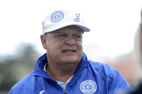 América anuncia Edson Vieira como treinador para a sequência da temporada