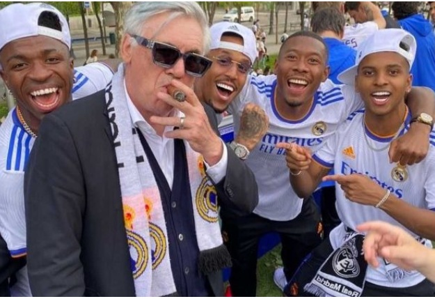 VÍDEO: Técnico viraliza em comemoração de título do Real Madrid