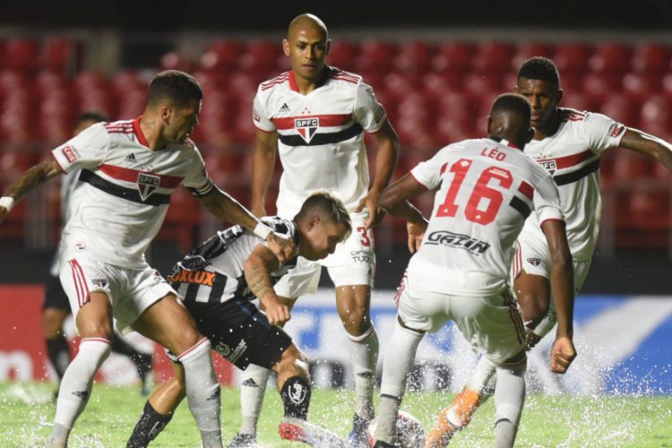 São Paulo x Santos, Série C e campeonatos internacionais; confira os jogos de hoje