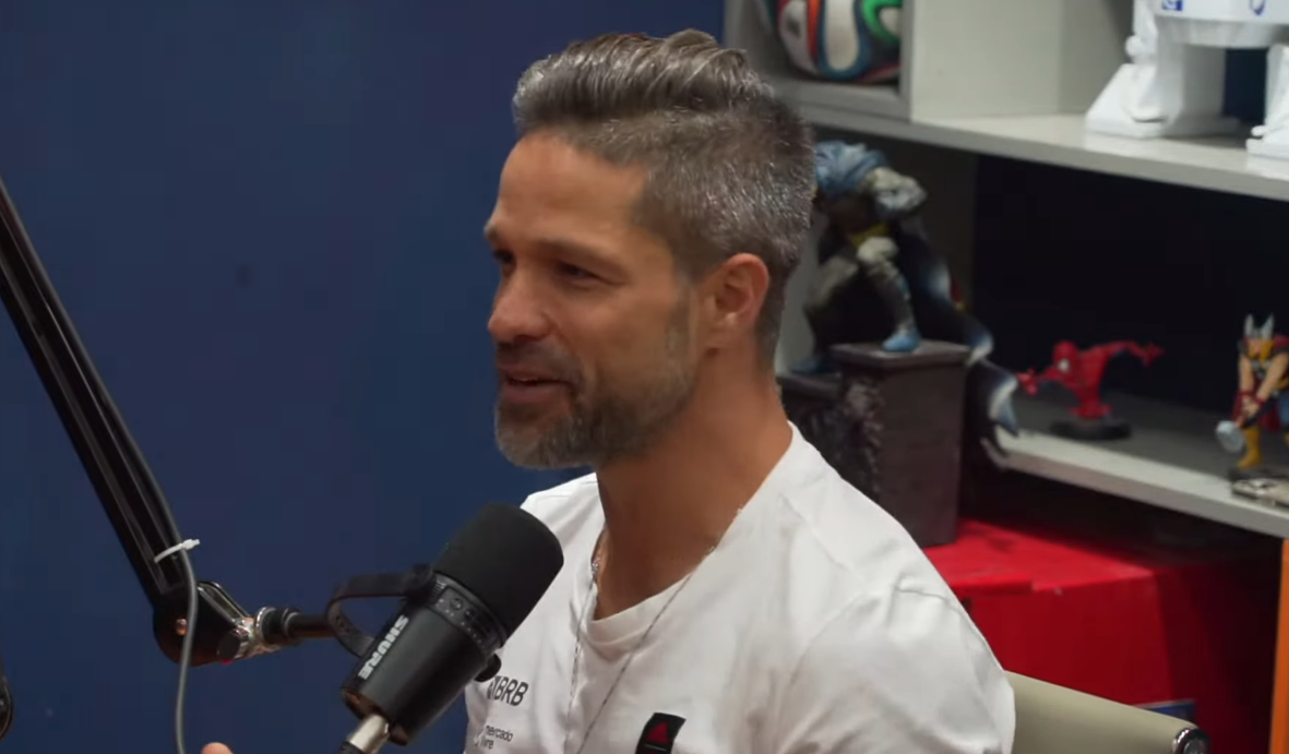 Capitão do Flamengo explica treta com jornalista e diz que ele foi “covarde e desleal”