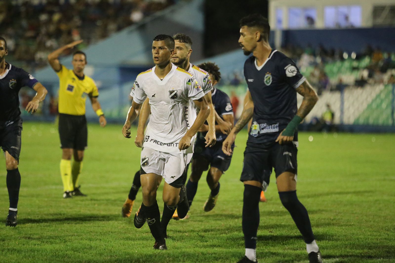 VÍDEO: ABC perde de virada para o Altos no Piauí pela série C do Brasileirão; veja os gols