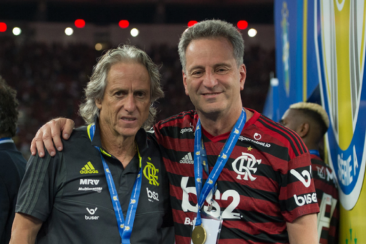 Presidente do Flamengo se manifesta sobre Jorge Jesus no clube: "Esquece! Não existe!"