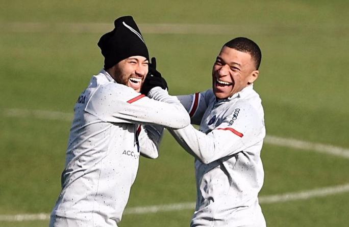Mbappé sobre exigir a saída de Neymar e outros 13 nomes do PSG: "Fake"