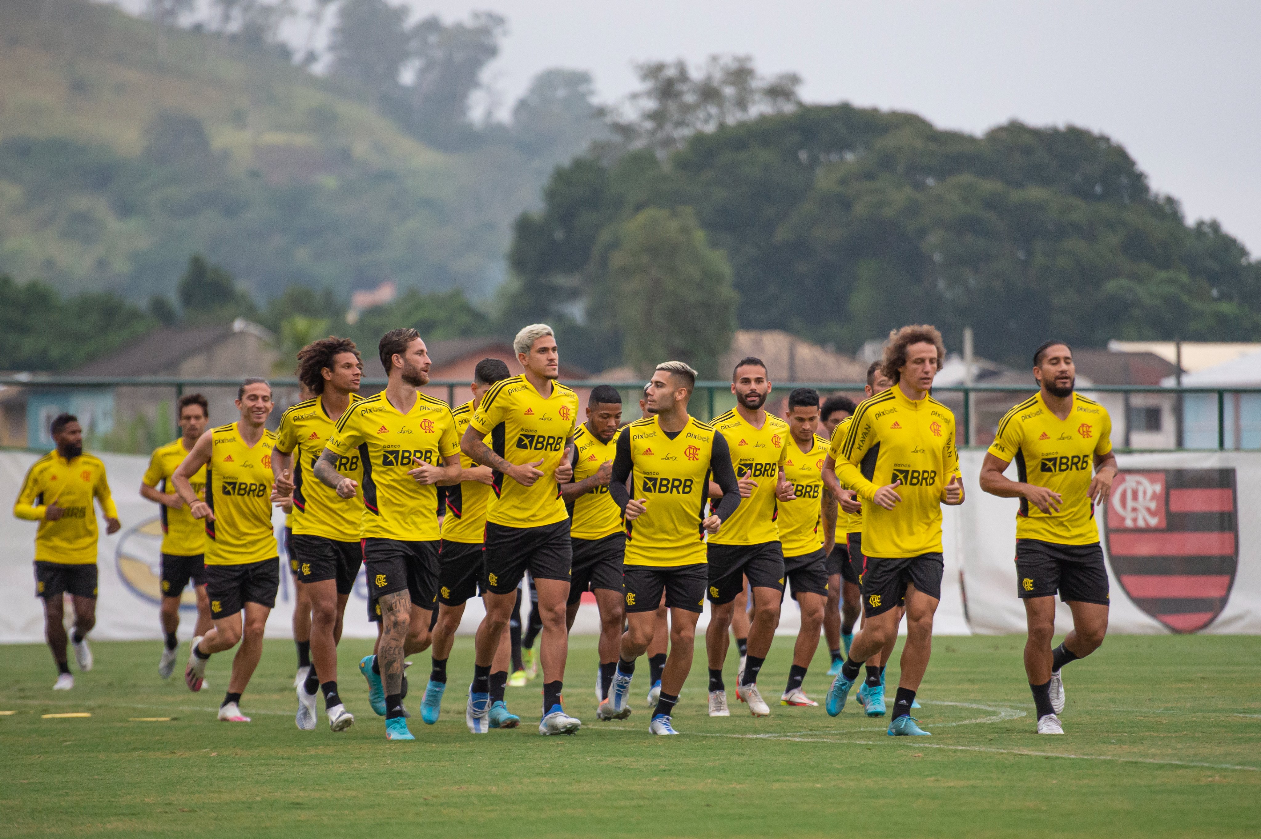 Flamengo em campo, Palmeiras x Galo e campeonatos internacionais; confira os jogos de hoje