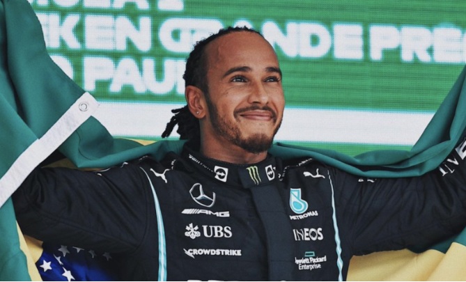 Hamilton reage a fala racista de Nelson Piquet e faz post em português: “Vamos mudar a mentalidade"
