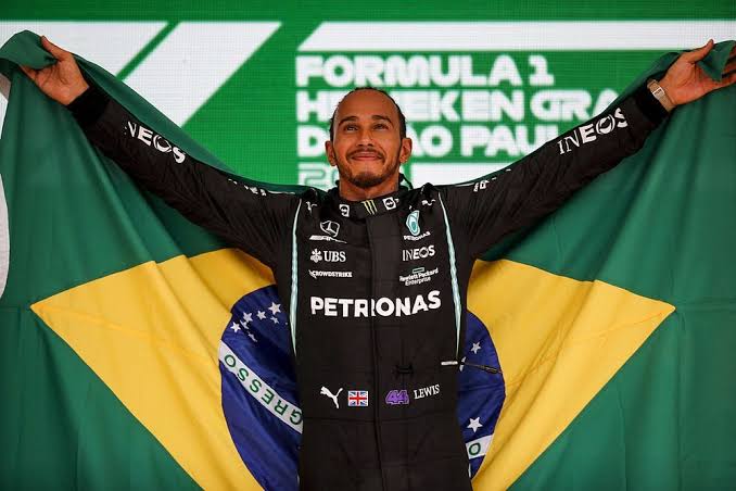 Lewis Hamilton recebe título de cidadão honorário brasileiro hoje