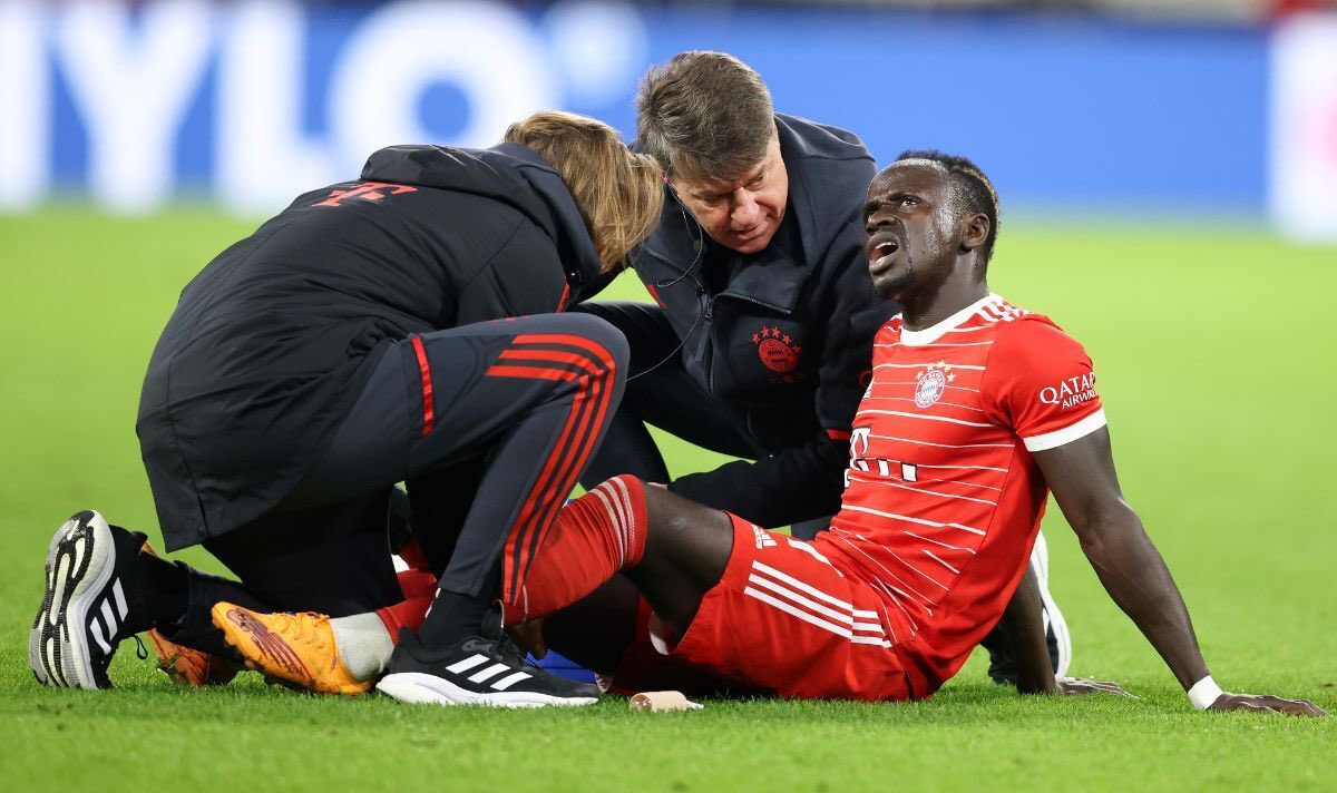 Sadio Mané, craque do Senegal, sofre lesão e deve ficar fora da Copa