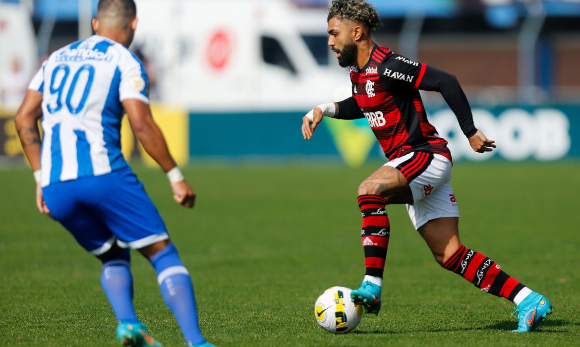 FLA se despedindo da temporada, futebol europeu e mais; confira os jogos de hoje (12) e onde assistir