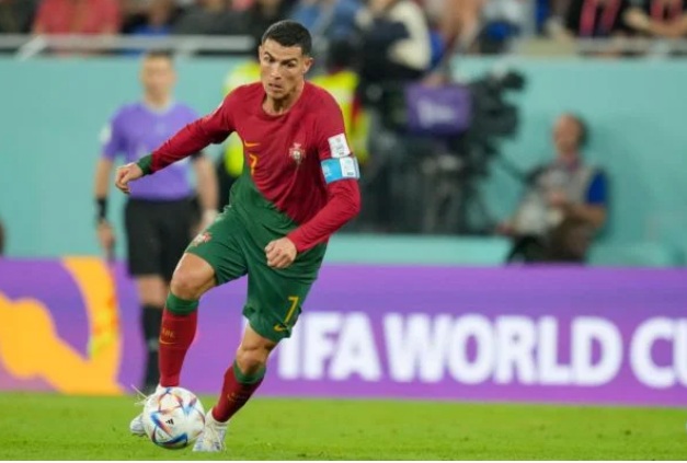 CR7 é o primeiro homem a marcar gols em cinco Copas do Mundo