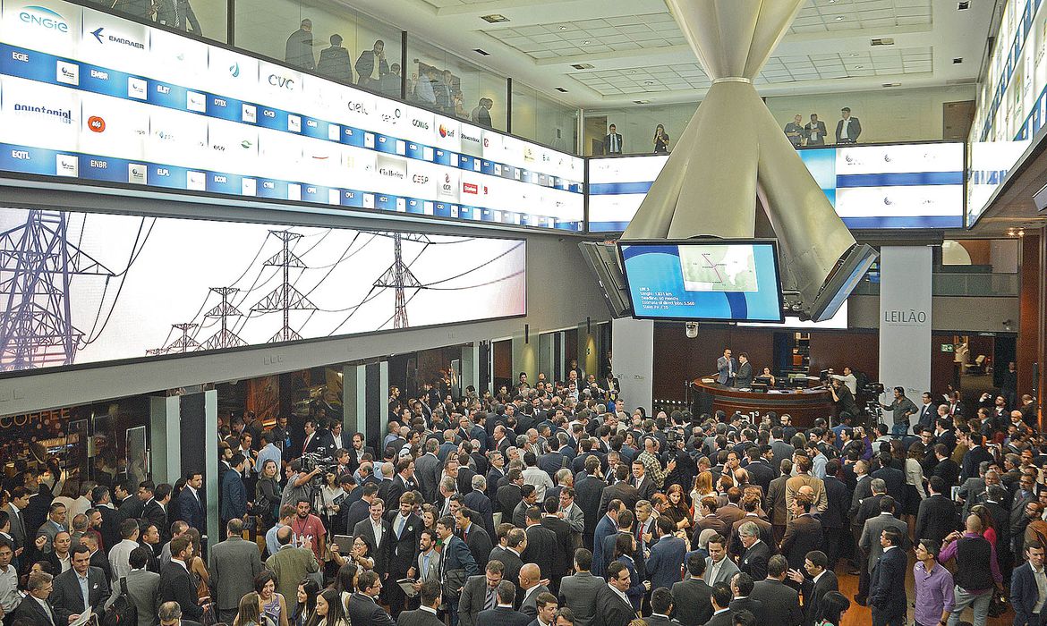Desconforto com Lei das Estatais leva Ibovespa à queda
