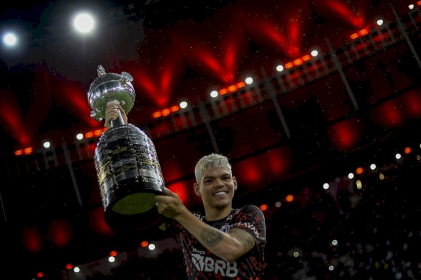 ABC deve receber R$ 305 mil pela venda de Ayrton Lucas, diz jornalista