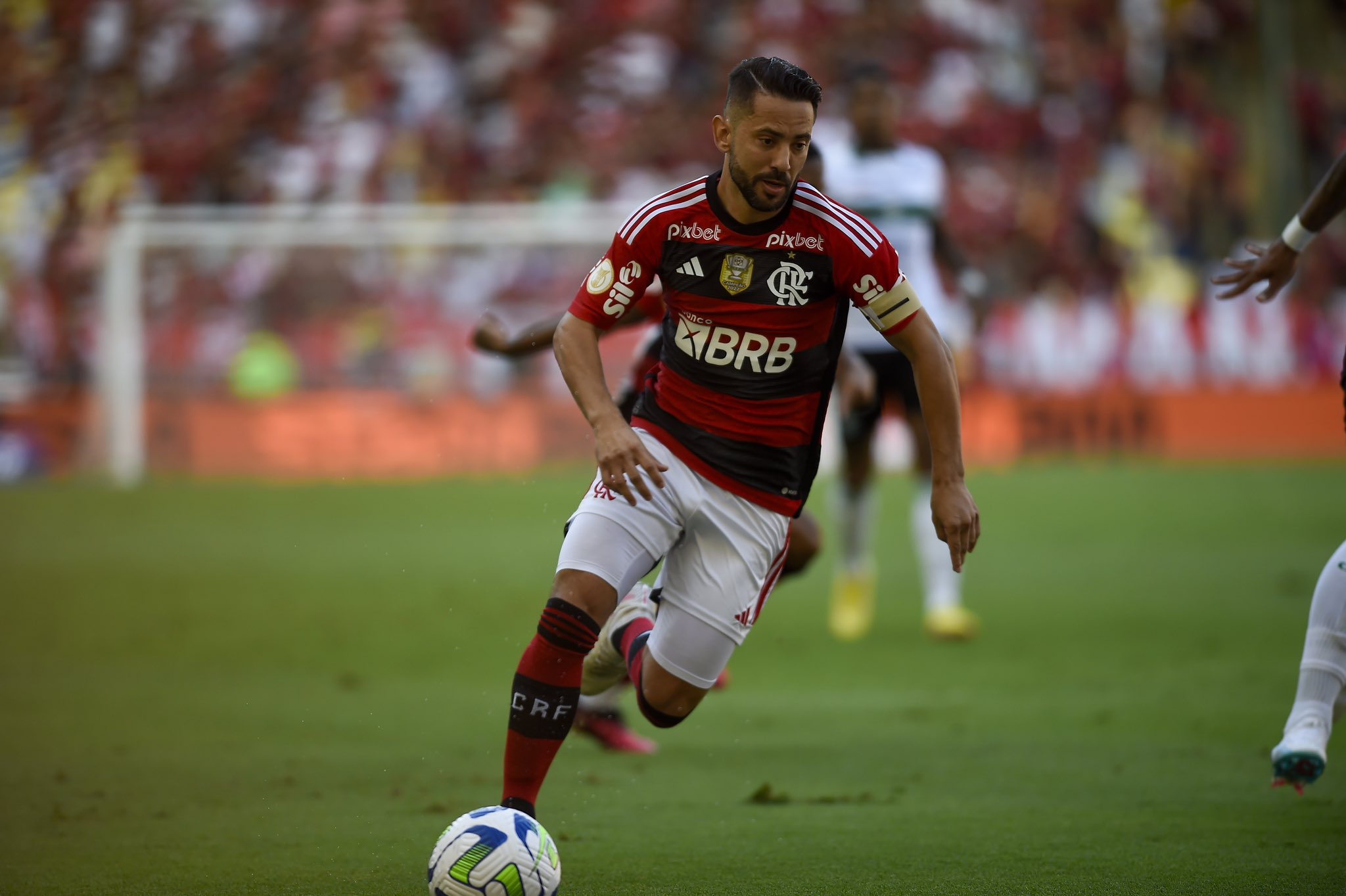 Fla e Corinthians jogam pela Libertadores; veja jogos de hoje e onde assistir