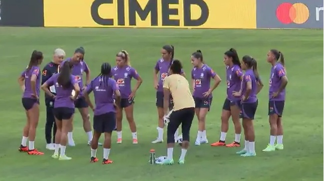 Seleção feminina enfrenta o Chile em último amistoso antes da Copa; veja onde assistir