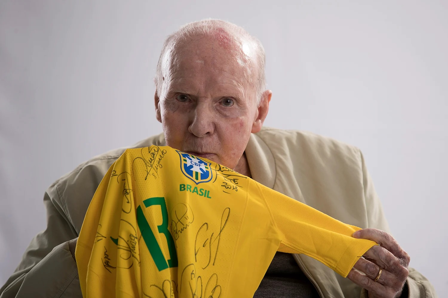 Filho de Zagallo diz que irmãos querem 'aparecer' em briga por herança